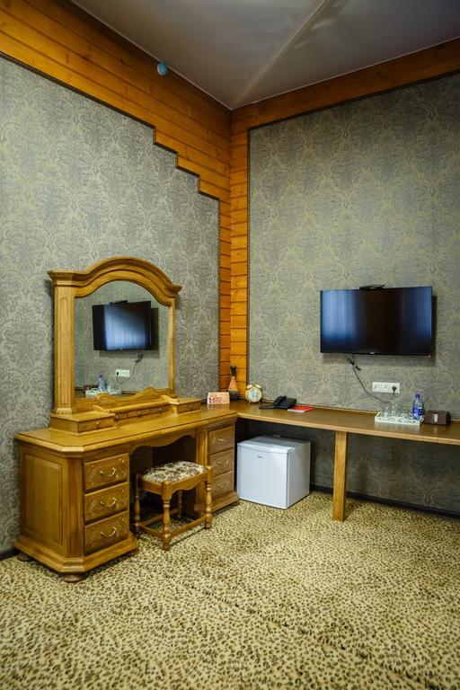 Guest House Chalet Taraz Ngoại thất bức ảnh